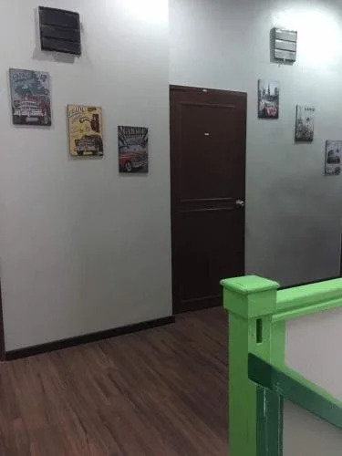 R&R Budget Inn - Hostel