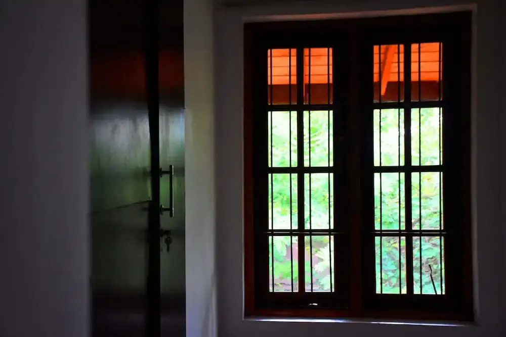 Ceylon Hostel - Colombo Int Airport
