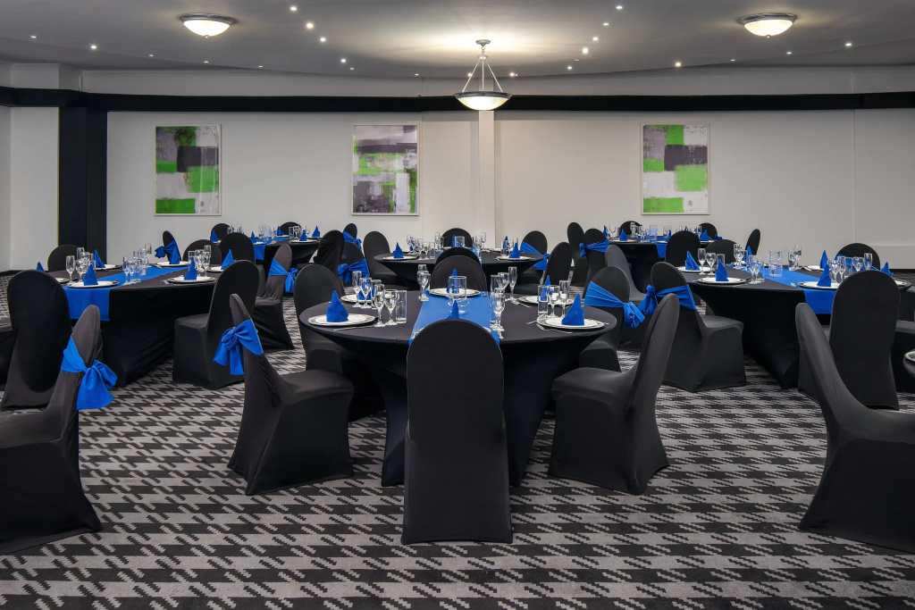 Holiday Inn Johannesburg OR Tambo Airport Hotel by IHG