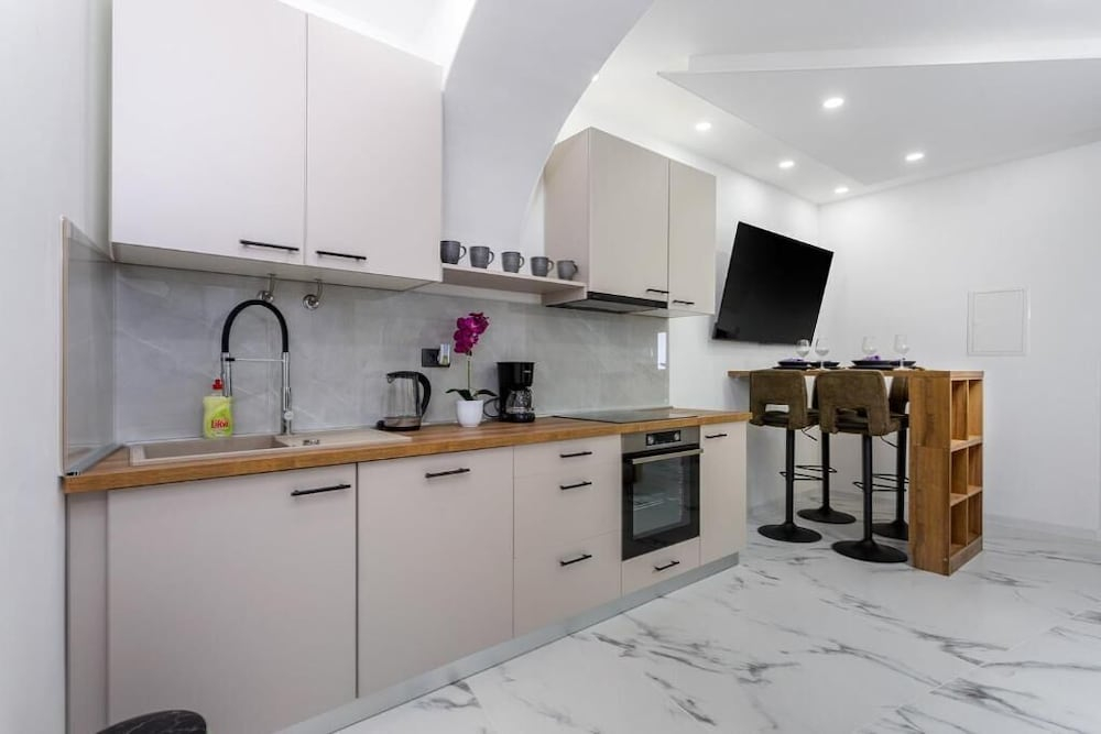 Villa Nela Apartments Sea View