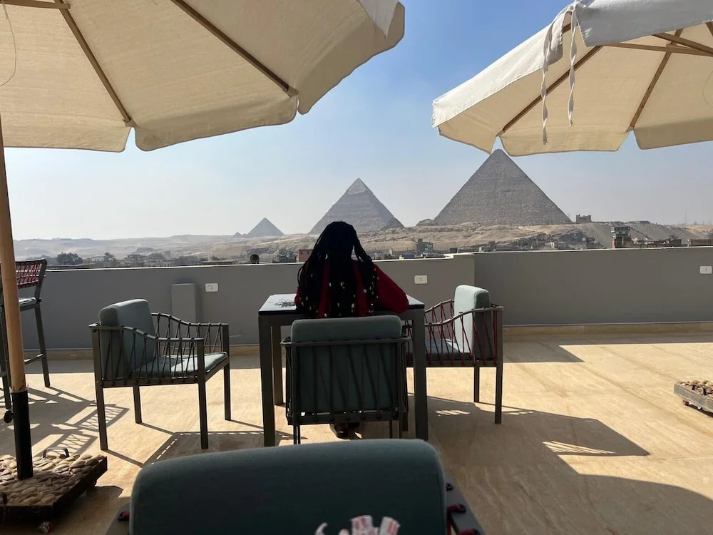 Pyramids Hotel