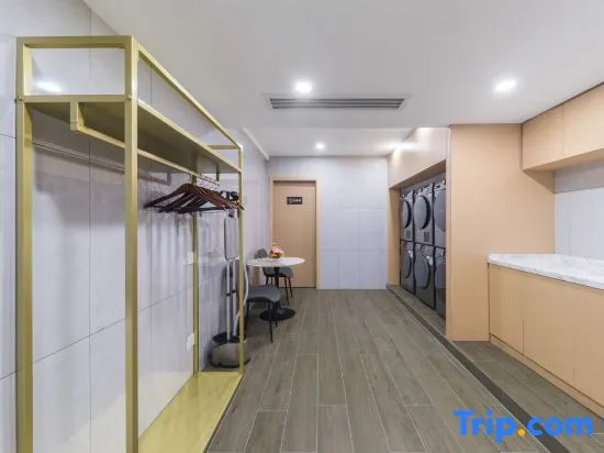 Wanxin R Hotel