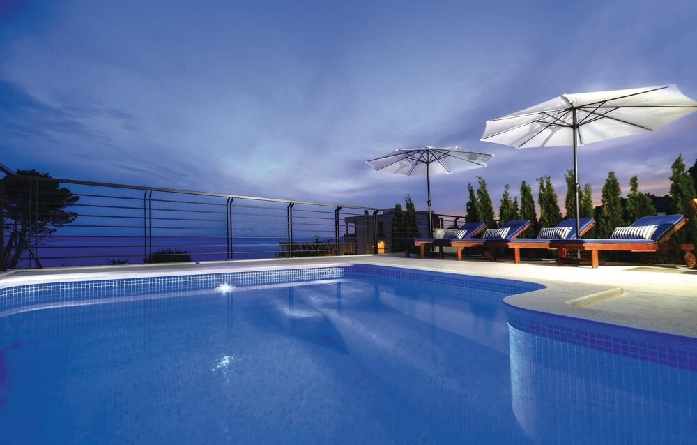 Beautiful Home In Veliko Brdo
