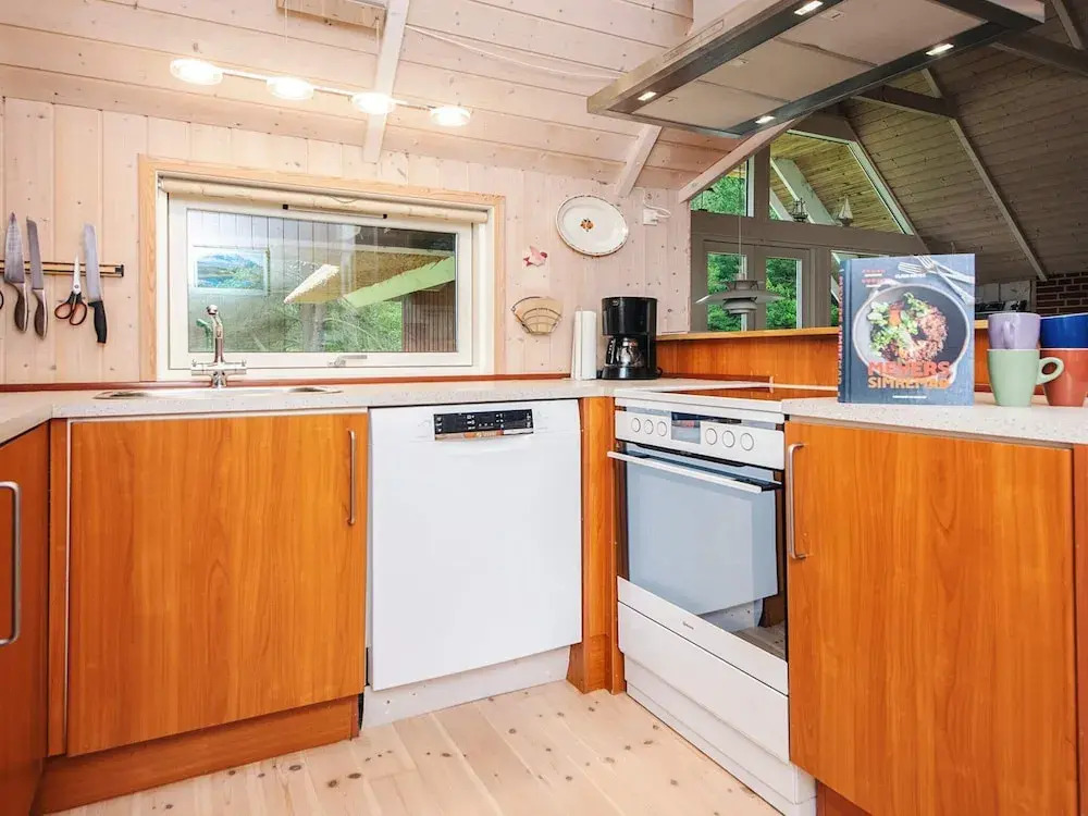 6 person holiday home in Blåvand