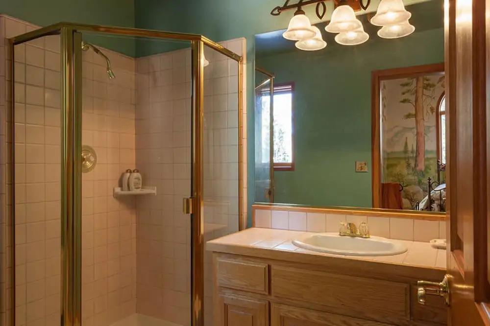 Pine View Lodge by Tahoe Mountain Properties