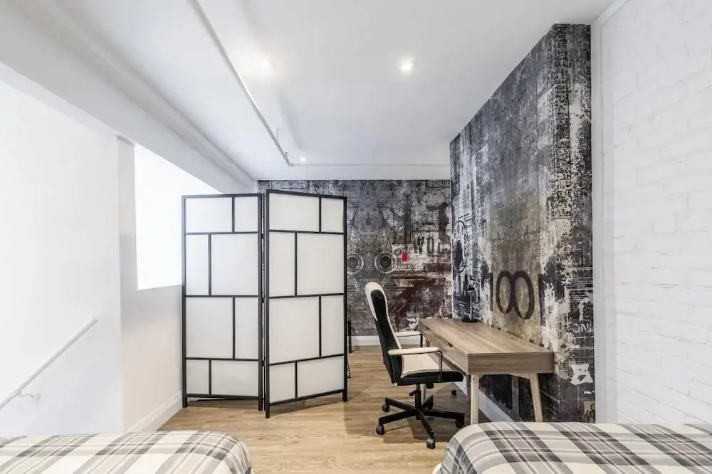 Grand 2Br Dundurn Loft Rooftop Terrace With Sunbeds Parking Gym