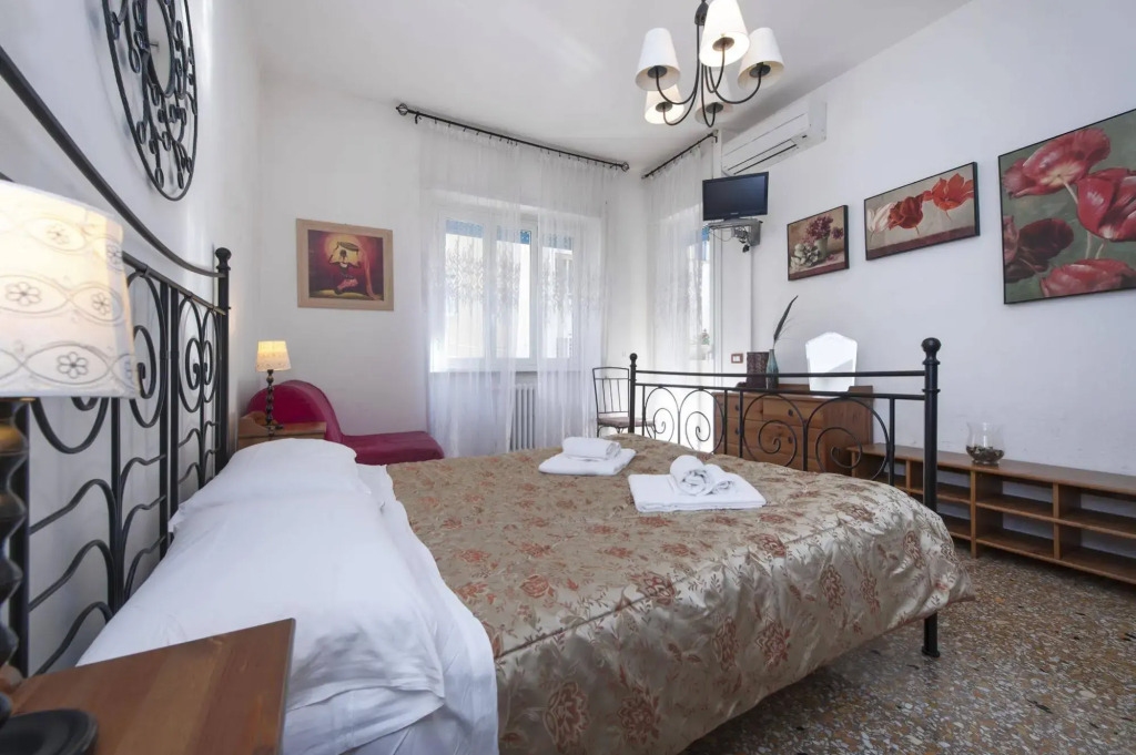 B&B A Room For Holiday