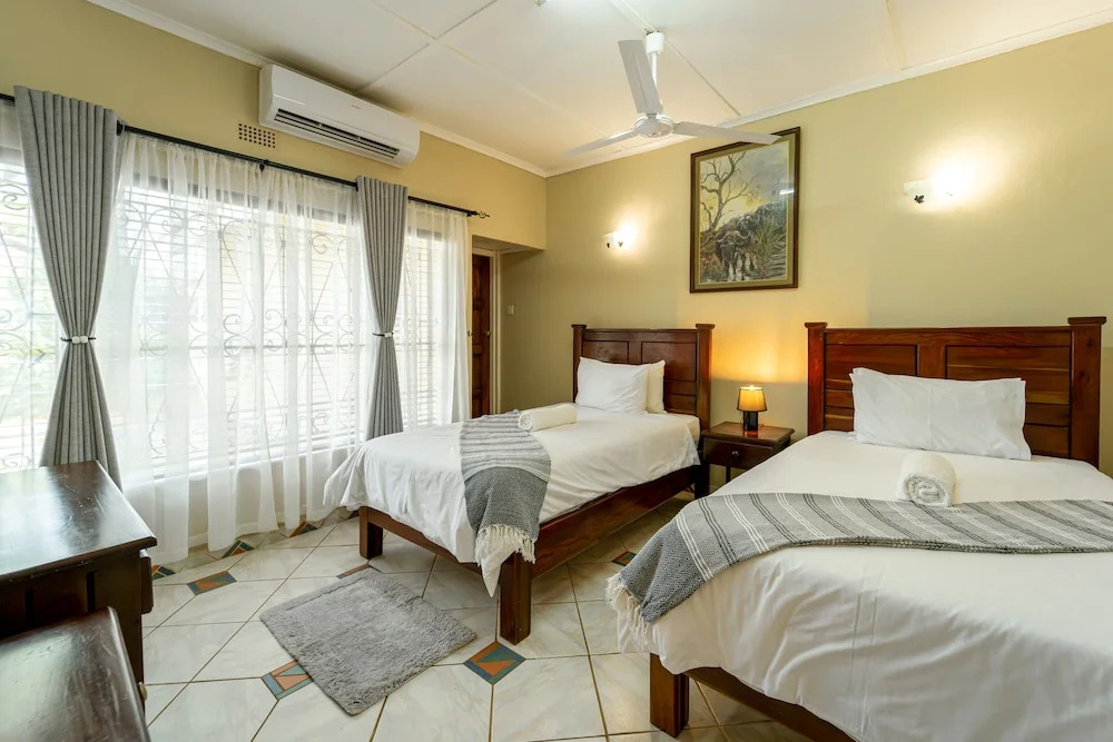 Zambezi Family Lodge - Buffalo Room