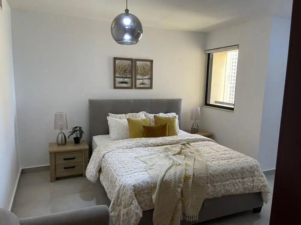 Jbr Sea View Captivating 4-bed Apartment in Dubai