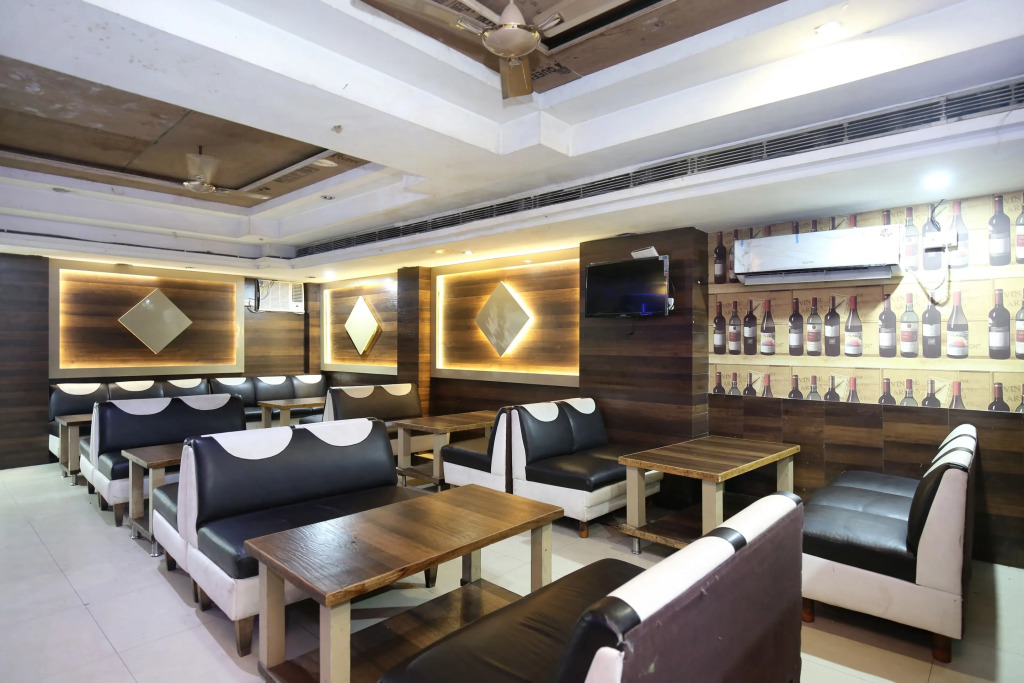 Hotel Aaditya Majha Continental