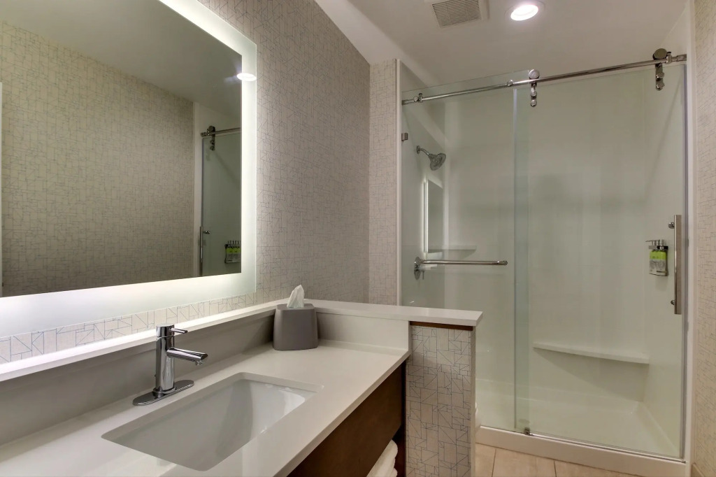 Holiday Inn Express & Suites Ithaca by IHG