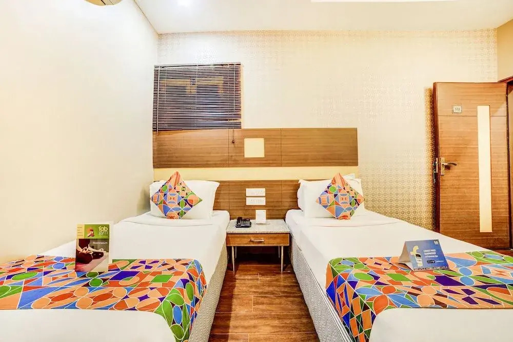 Fabhotel Aqua