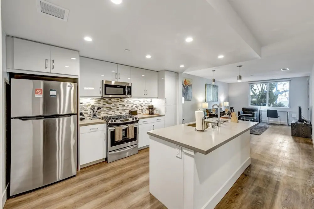 Global Luxury Suites Irvine