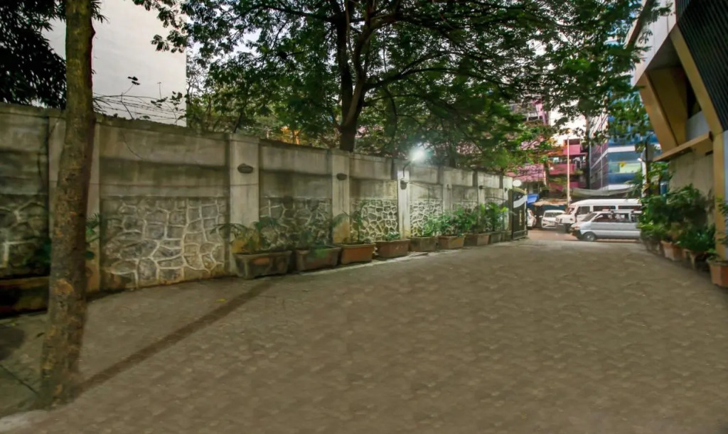 Treebo Lake Bloom Powai