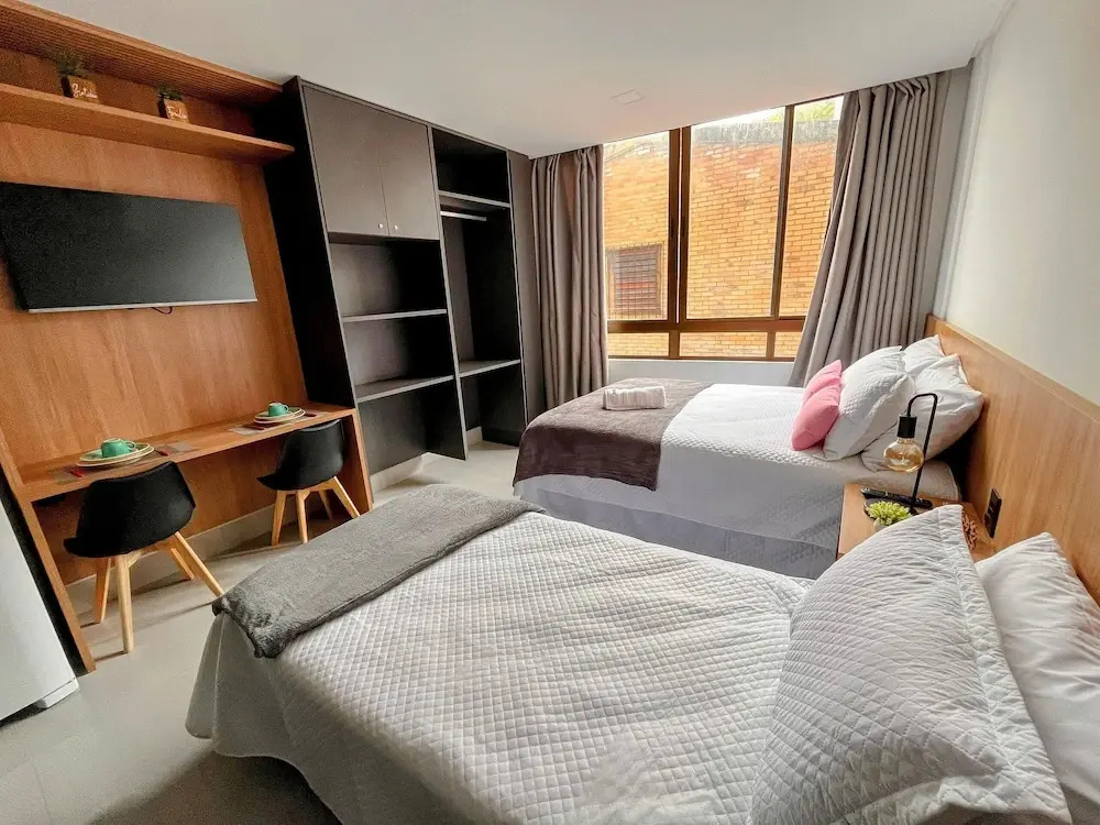 Flat Studios Get Sense - by Living