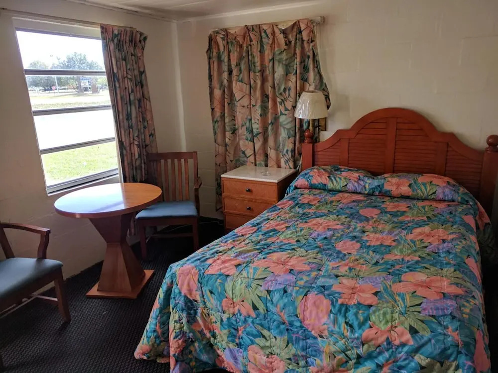 Desoto Motel