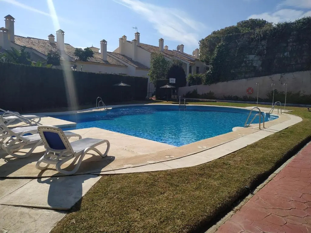 Duquesa Port, Beautiful 3 bedrooms apartment, ideal for families and golfers, MD