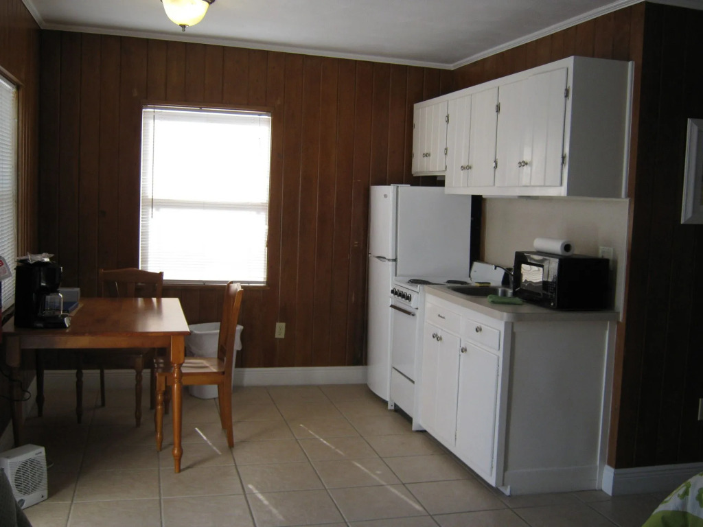 The Holiday Court Villas and Suites