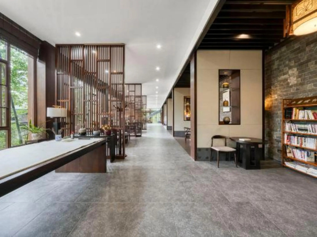 Emei Mountain Wannian Shanju Hotel