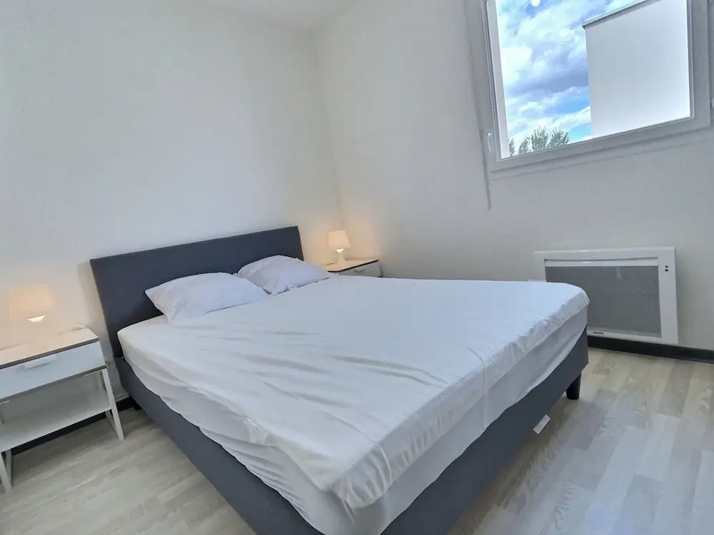 Pleasant Maisonette With Terrace Near the sea