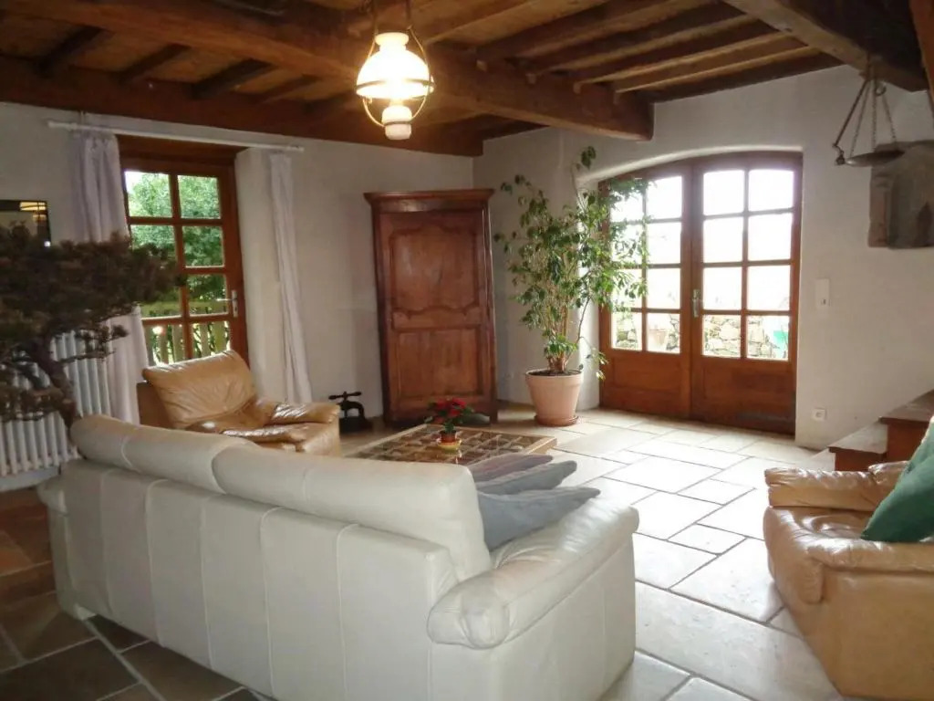 Charme Rural avec Piscine Privée et Animaux Acceptés - FR-1-496-200