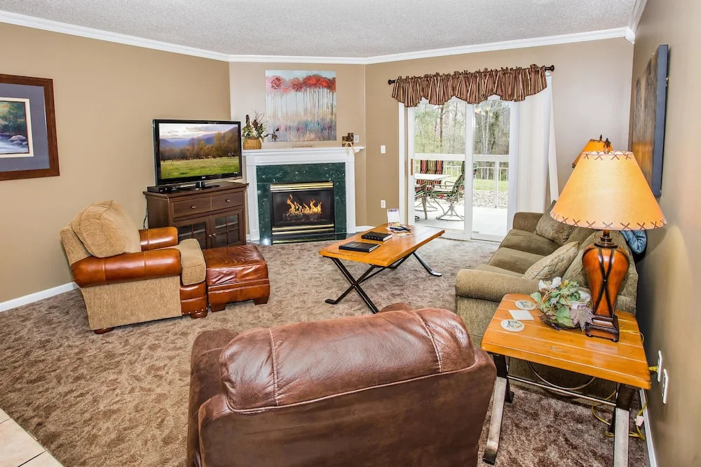 Whispering Pines 413hc