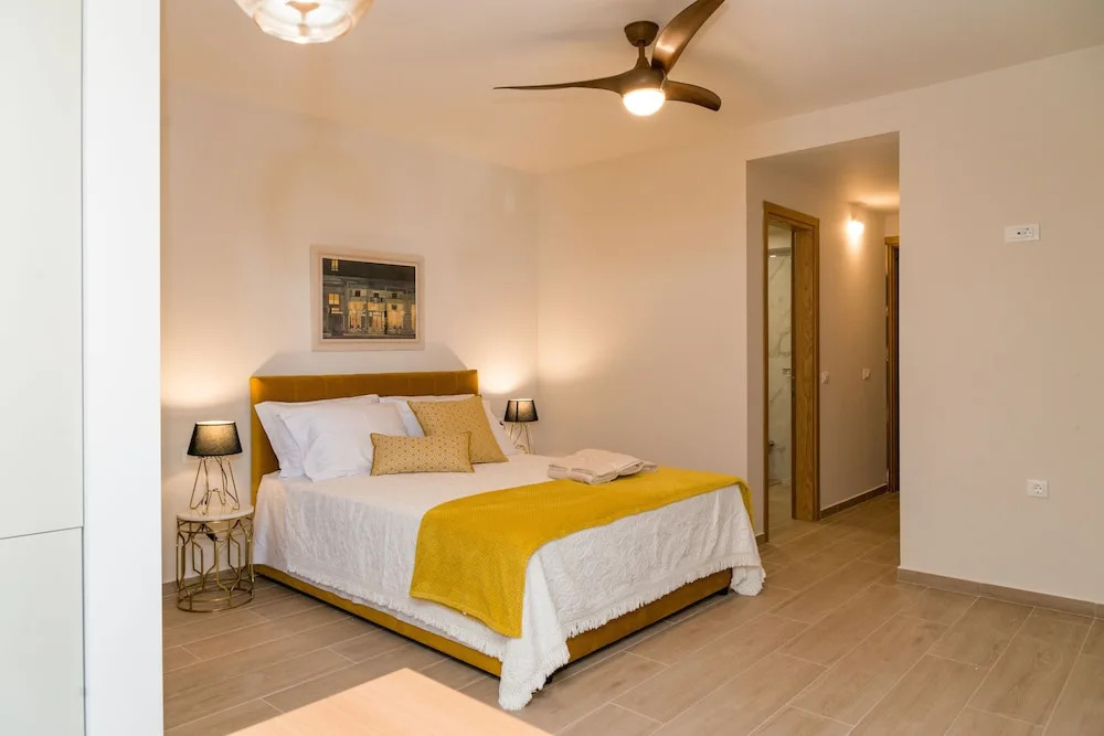 Anassa's Residence