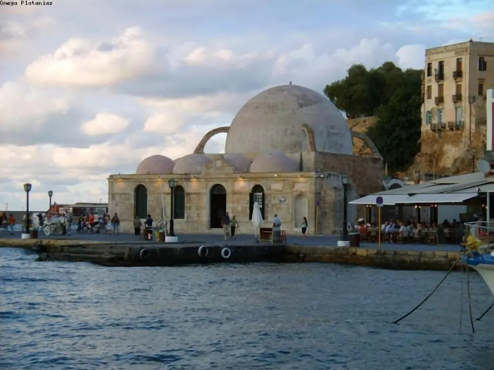 Omega Platanias