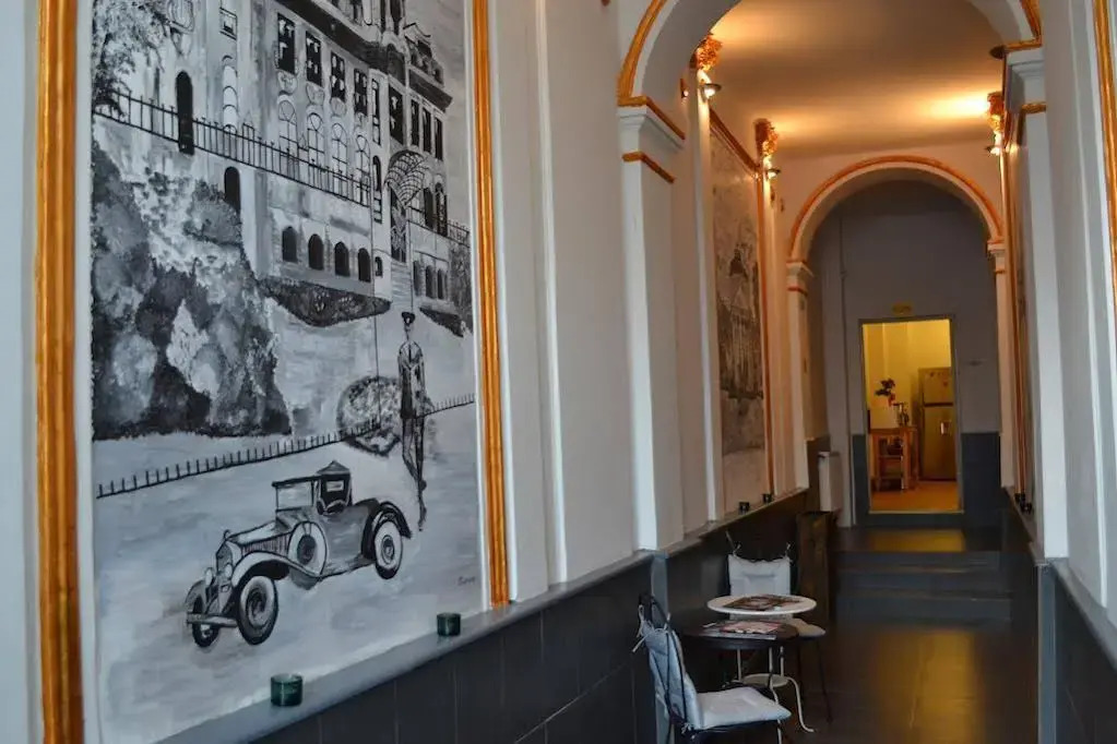 Antique Hostel