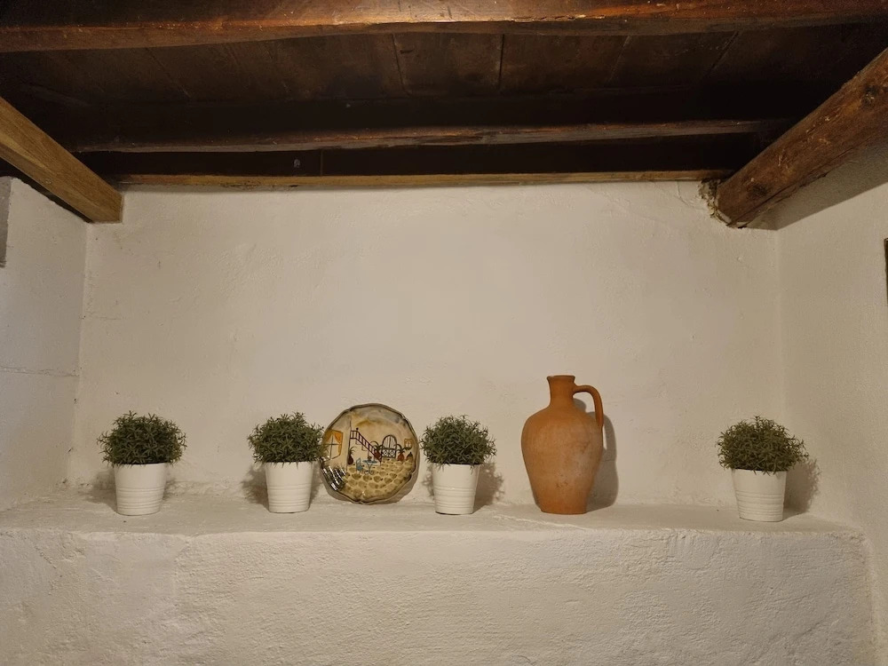 "skopelos- Iris - Your Traditional Home"