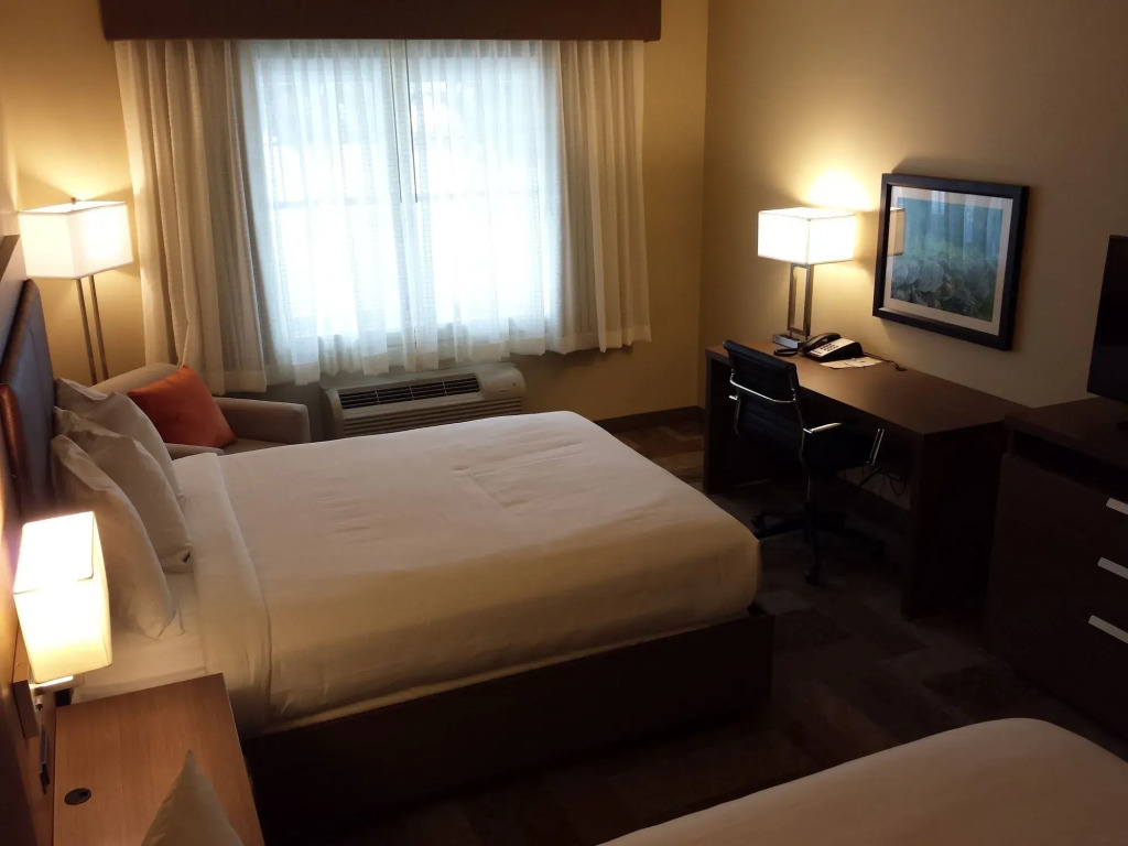 Belfast Harbor Inn