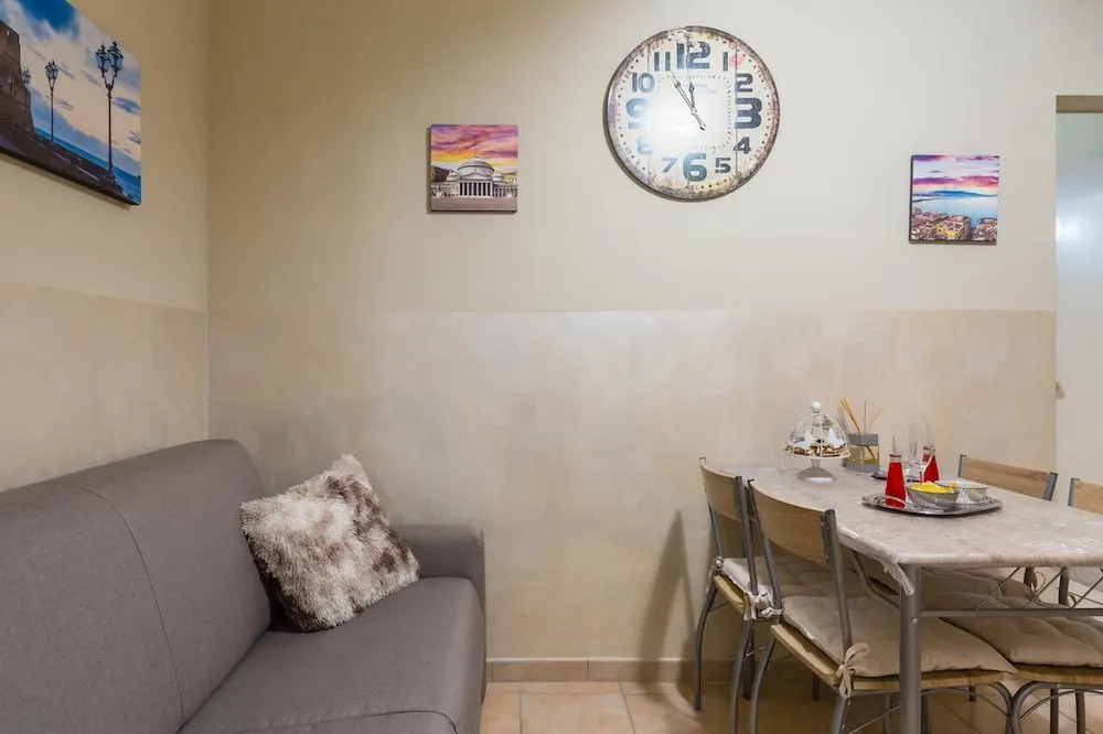 Apartment With one Bedroom in Napoli, With Wonderful City View and Wifi