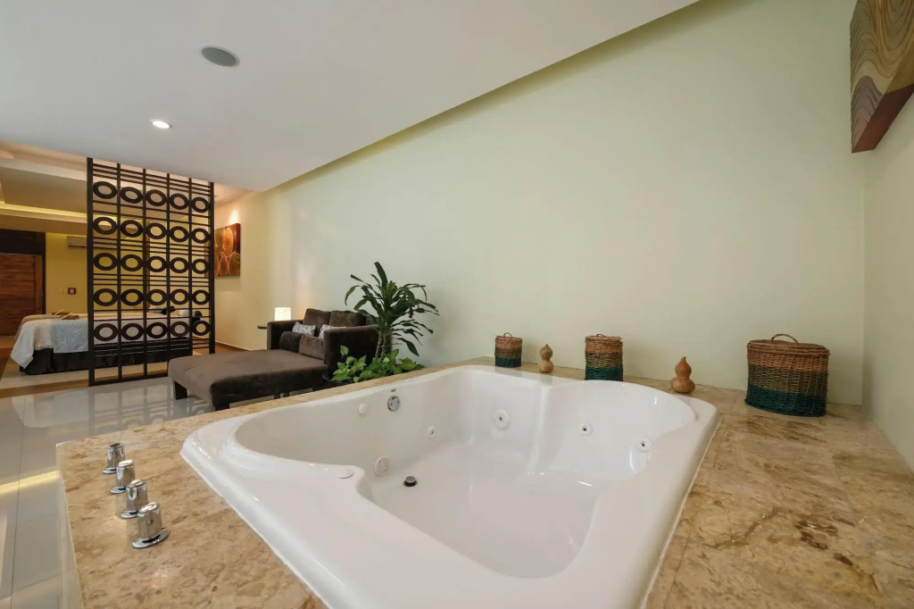 El Dorado Seaside Suites Oceanfront, All & More Inclusive