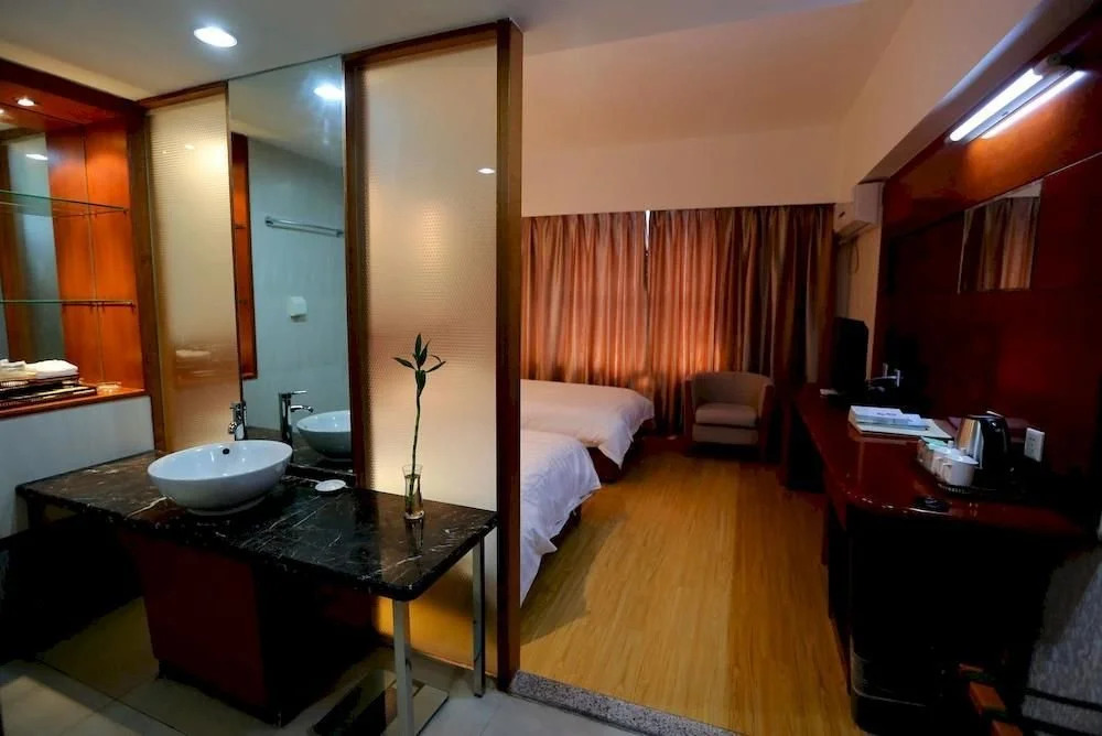 Jingyuan Hotel - Huayin