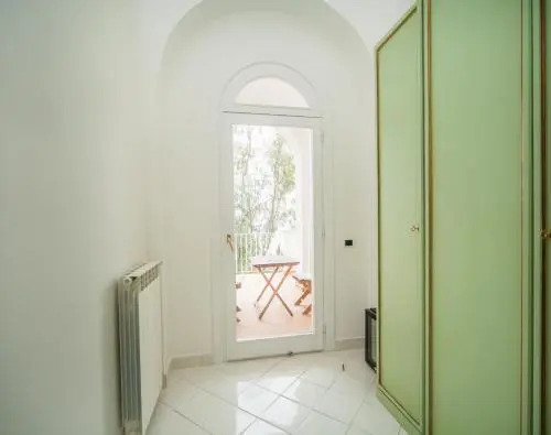 Villacore Capri