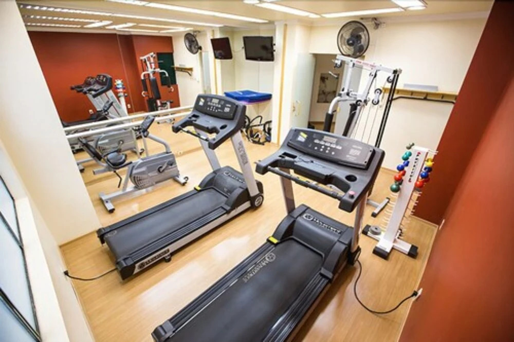 Mogano Business Hotel- ELETROPOSTO