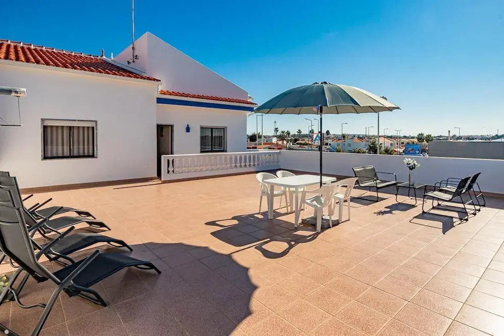 Seaside Charm in Gale - 2 Bedroom W/big Terrace