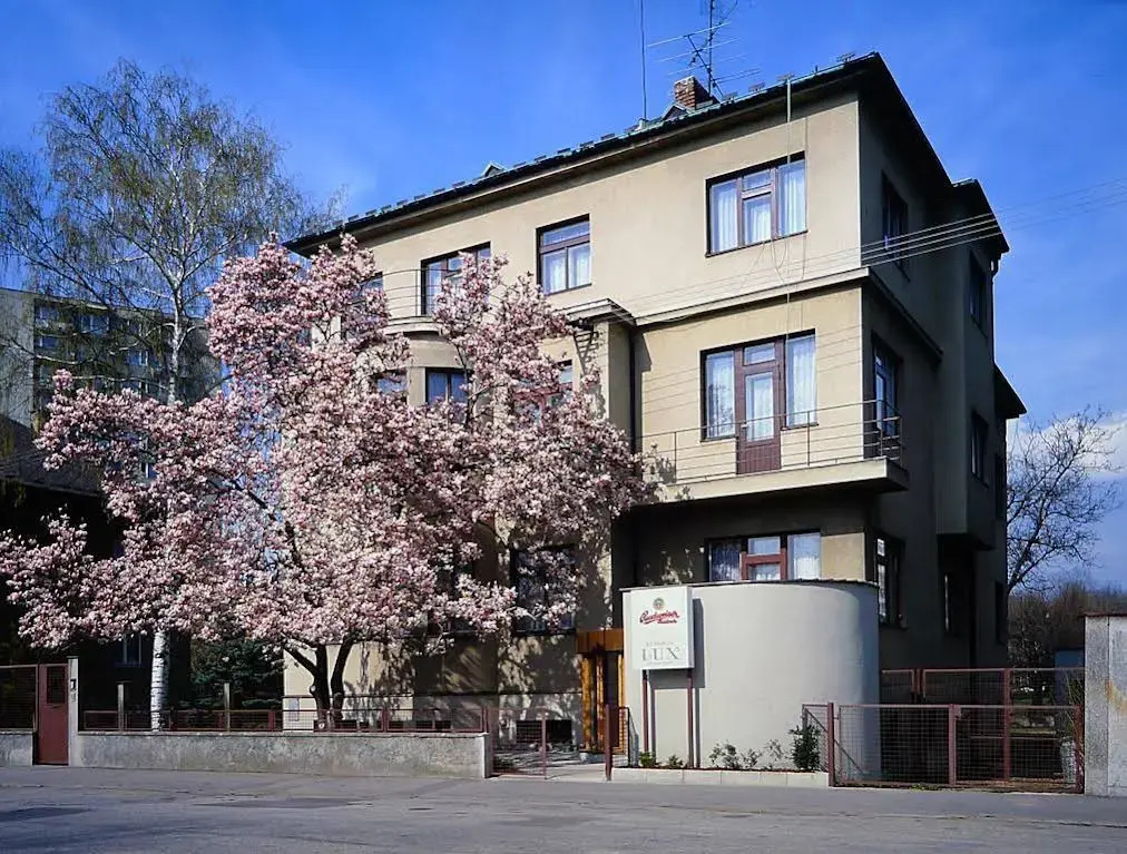 Hotel Lux