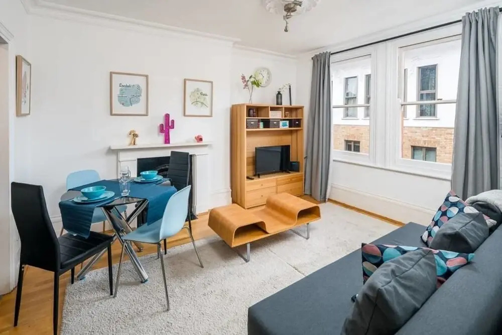 Modern 1 Bed apt Sleeps 4 in Covent Garden