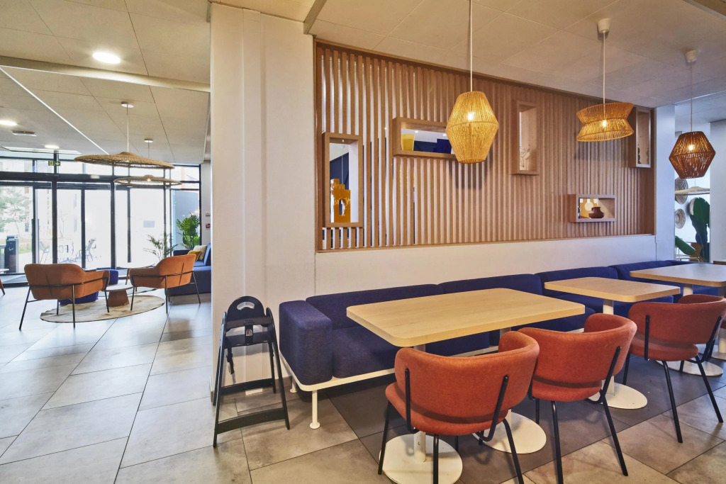 Kyriad ECO - Clermont Ferrand Estaing