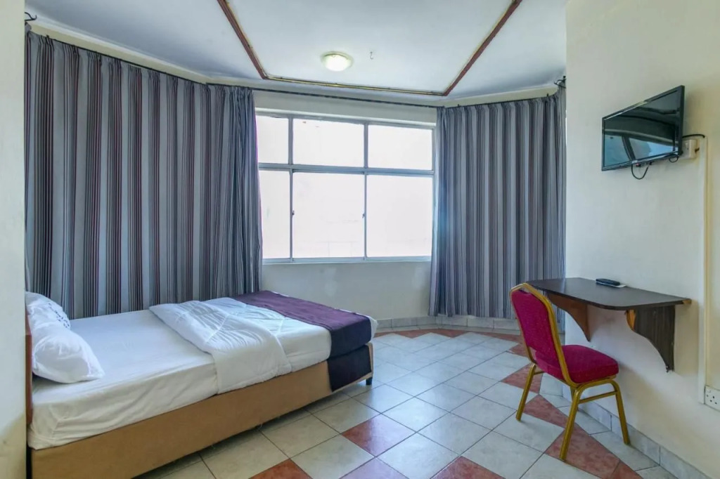 Fahari Triple Hotel