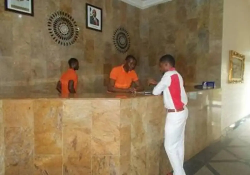 Francinesplace Hotel