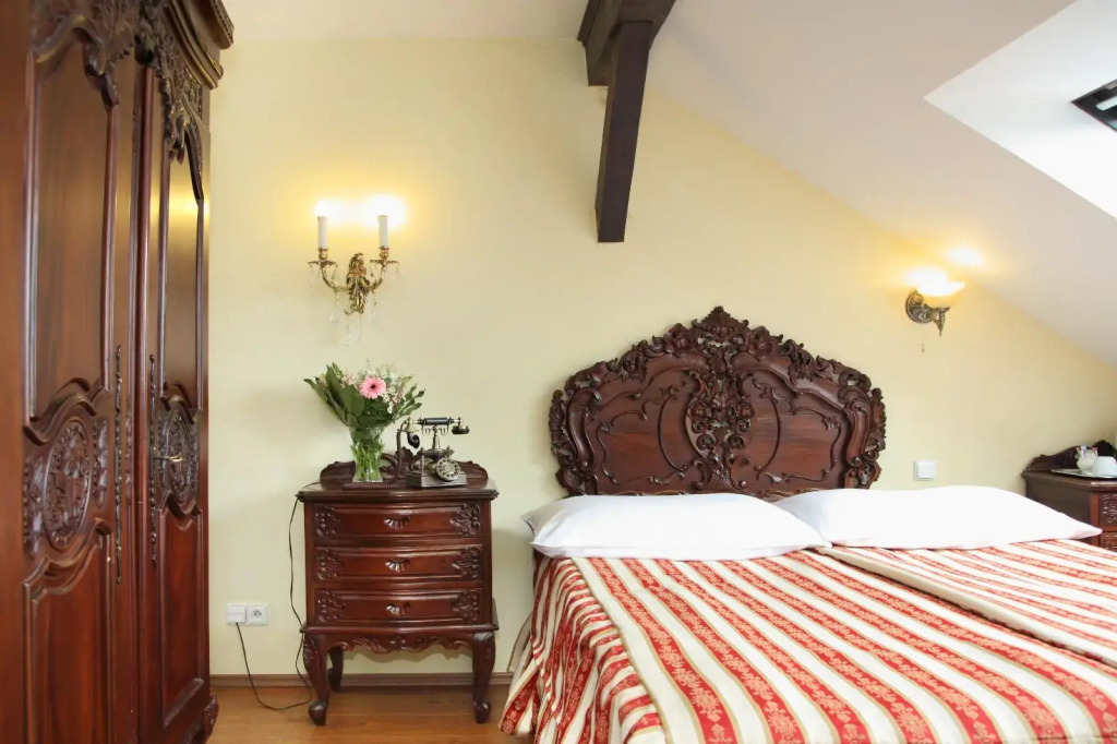 King Charles Boutique Hotel Residence