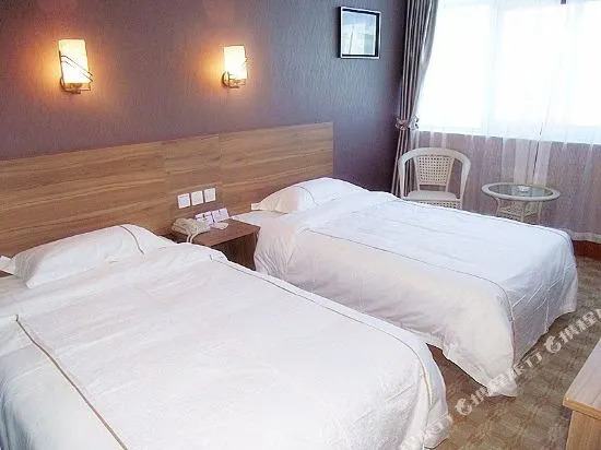 Urumqi Xing 8 Hotel (People's Hospital Branch)