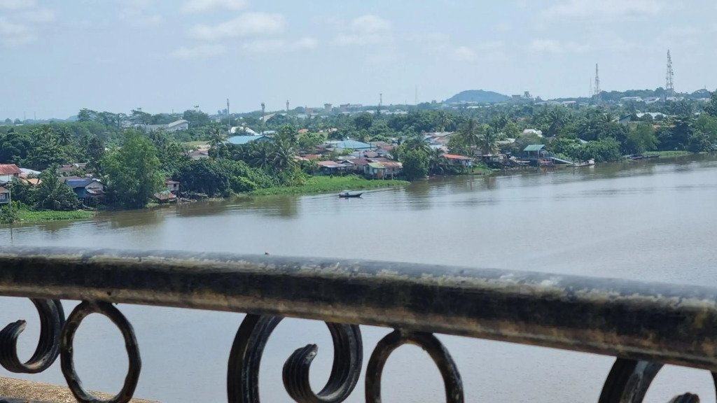 Kenyalang Emerald Riverine Homestay