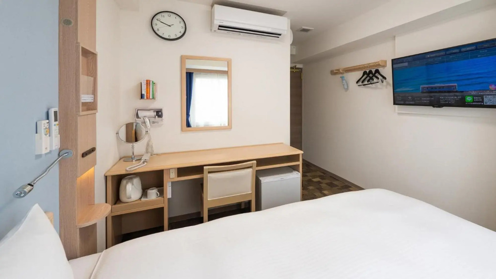 Toyoko Inn Kayabacho Eki