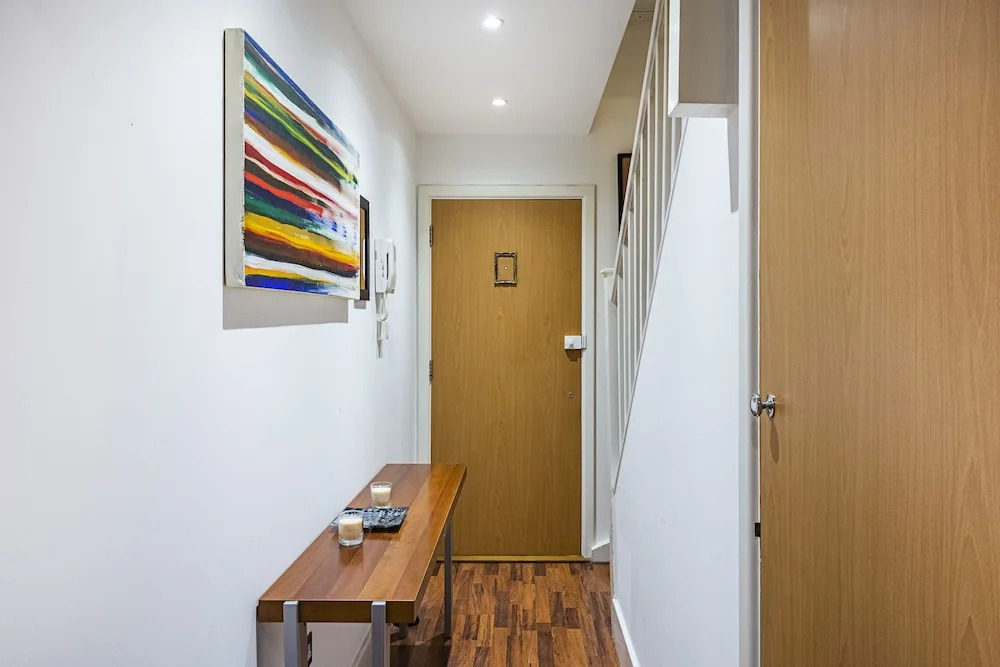 2 Bed Apartment Near Bow Road Station