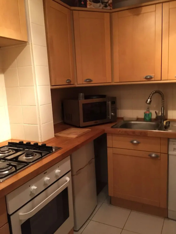 Great Location 2 Bedroom Scotstoun Flat