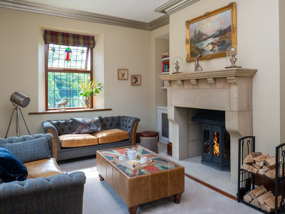 Moorlands Manor