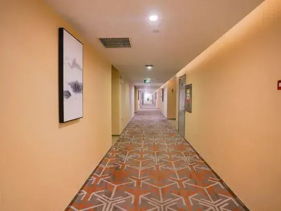 Kaidu Hotel (Mingzhu Light Rail Station Branch)